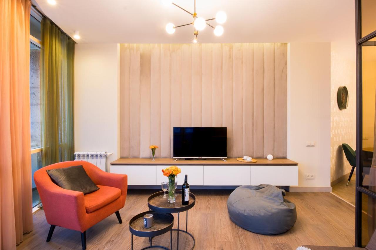 Hotelise L Bird Eye Apartment Ереван Екстериор снимка