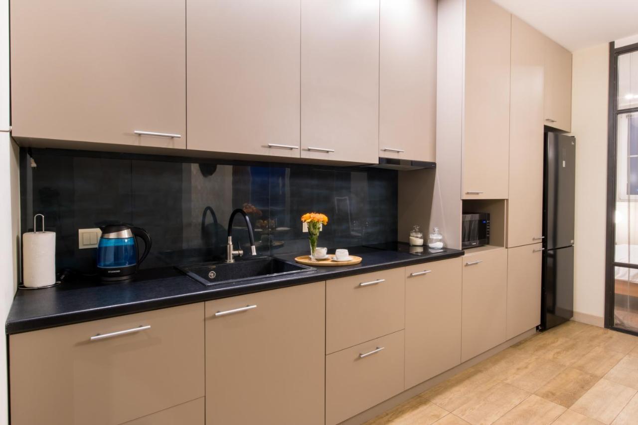 Hotelise L Bird Eye Apartment Ереван Екстериор снимка