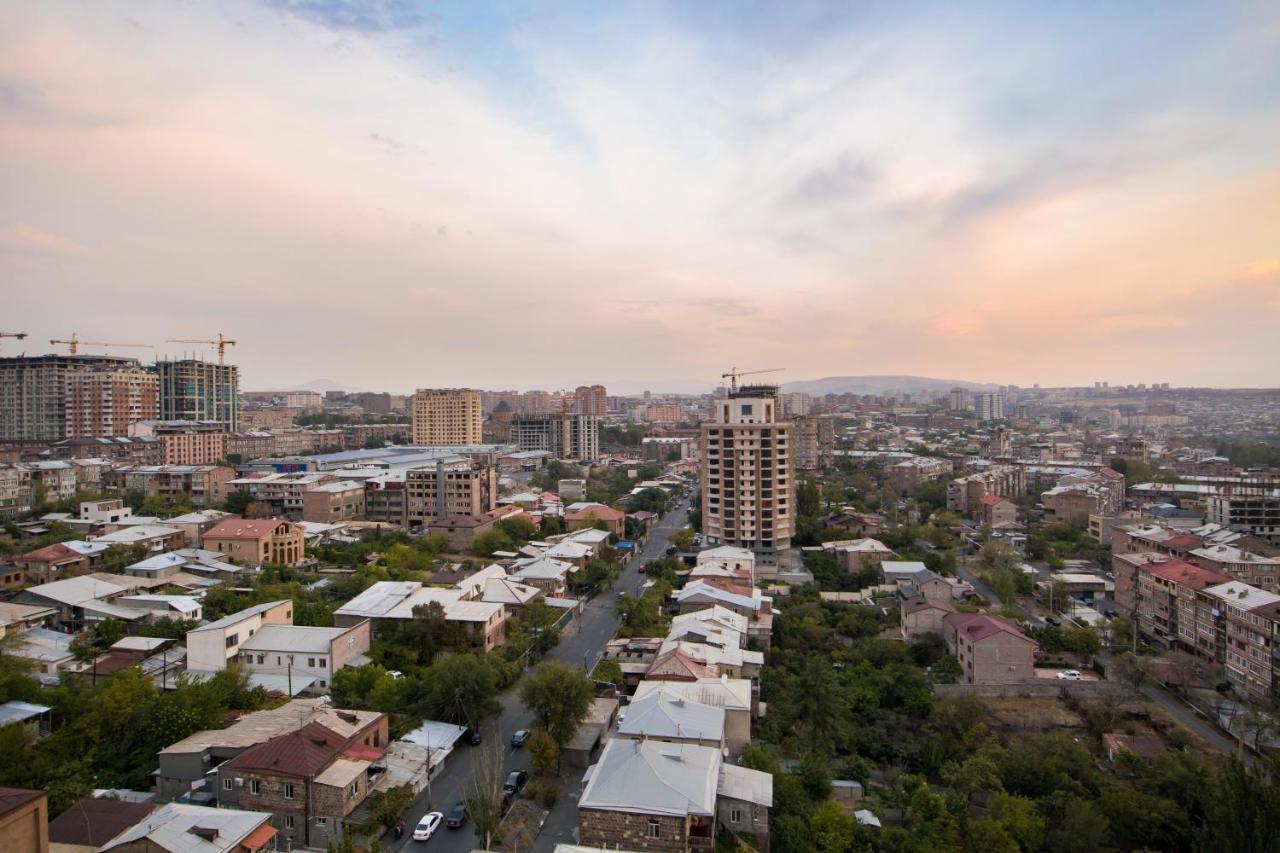 Hotelise L Bird Eye Apartment Ереван Екстериор снимка