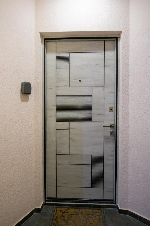 Hotelise L Bird Eye Apartment Ереван Екстериор снимка